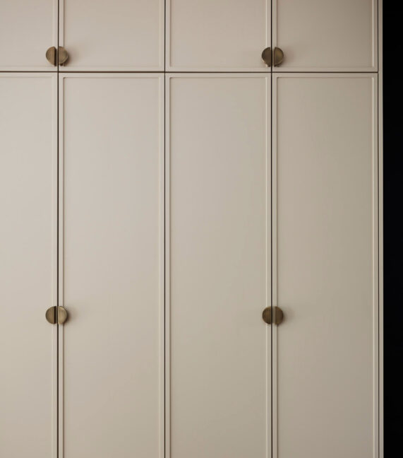 White cupboards with stylish handle